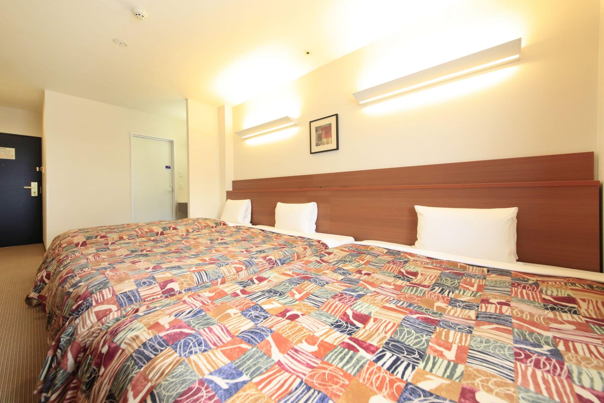 Vessel Hotel Higashi Hiroshima Bagian luar foto