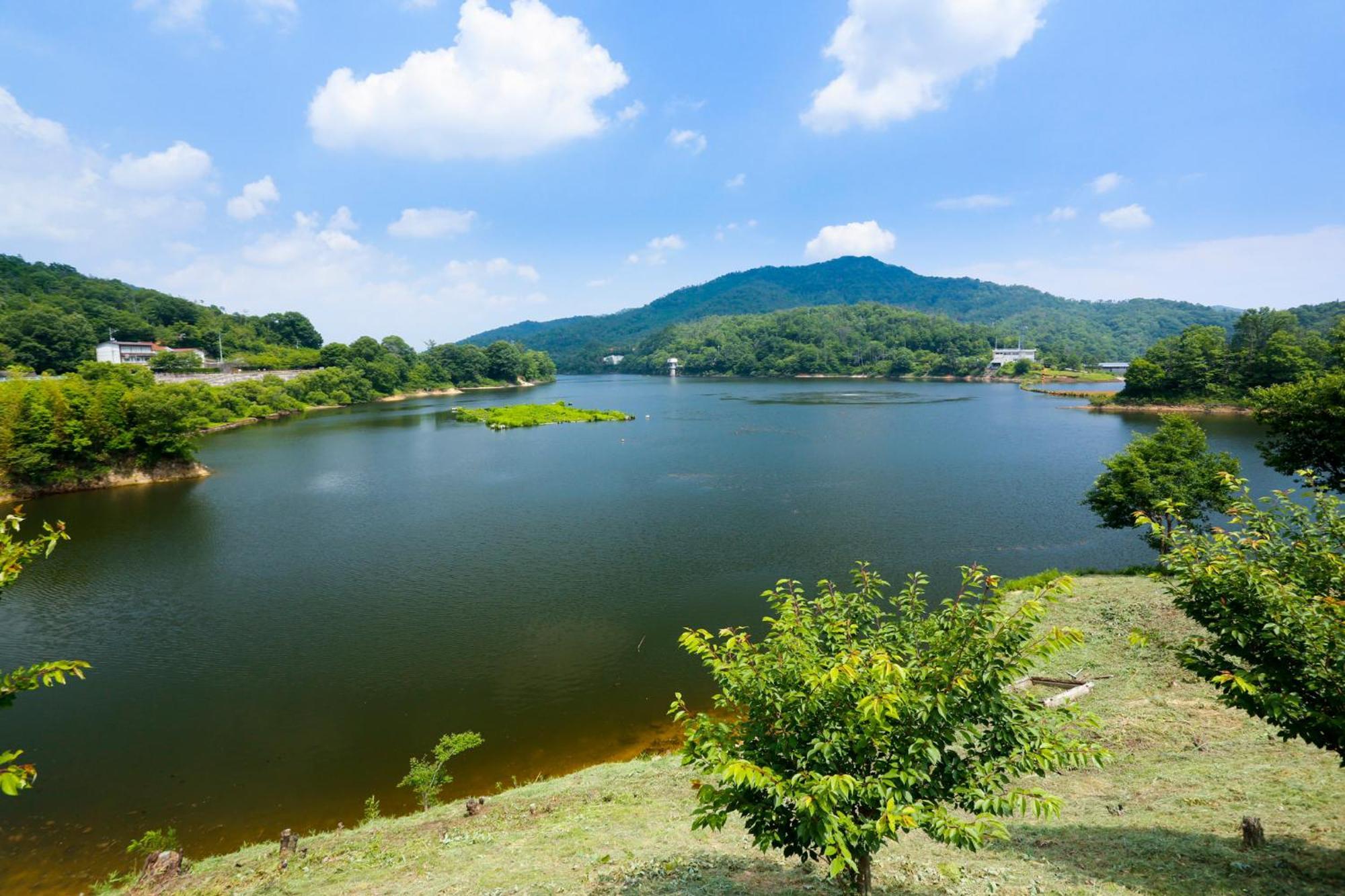 Vessel Hotel Higashi Hiroshima Bagian luar foto